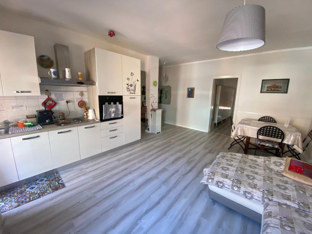 אקווי טרמה Appartamento Lella Zona Terme Centro E Vicino Habilita-Villa Igea מראה חיצוני תמונה
